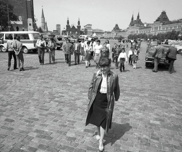Svetlana Savítskaya, la primera mujer en caminar por el cosmos Svetlana Savítskaya, la primera mujer en caminar por el cosmos - Sputnik Mundo