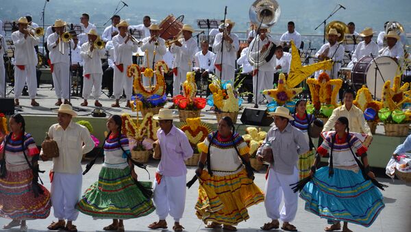 La mayor fiesta de paz del México indígena - Sputnik Mundo