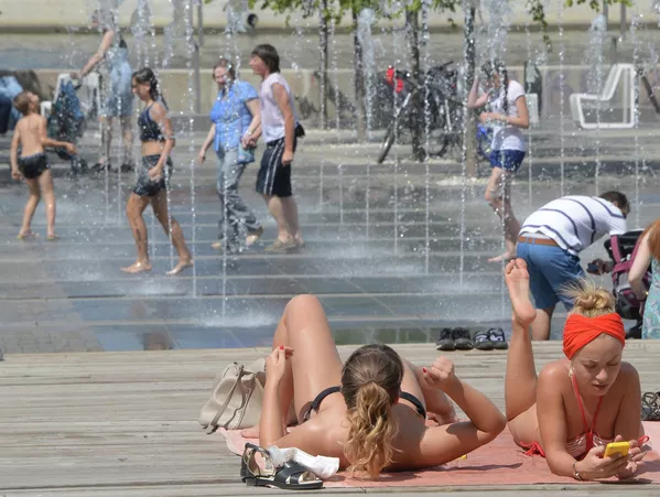 Oleada de calor en Moscú Oleada de calor en Moscú - Sputnik Mundo