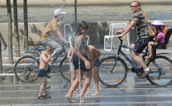 Oleada de calor en Moscú - Sputnik Mundo