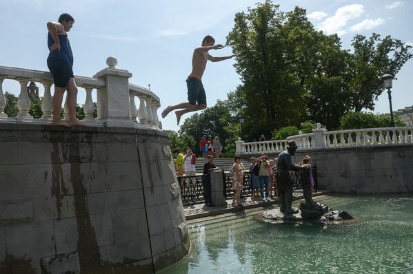 Oleada de calor en Moscú - Sputnik Mundo