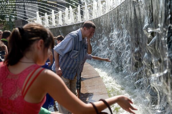 Oleada de calor en Moscú - Sputnik Mundo