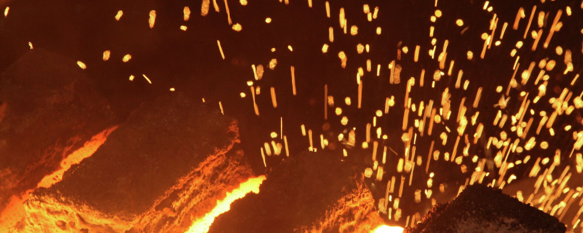 Fundición de metal, imágen referencial - Sputnik Mundo, 1920, 23.09.2019