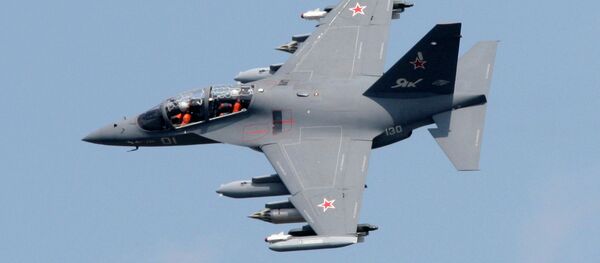 Avión de entrenamiento y combate Yak-130 - Sputnik Mundo