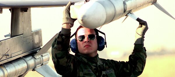 Misil AIM-120 AMRAAM - Sputnik Mundo