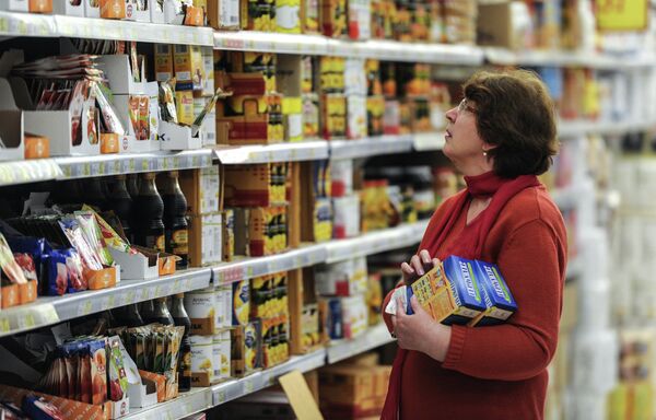 Kirguistán puede aumentar los suministros de alimentos a Rusia a raíz de las sanciones - Sputnik Mundo