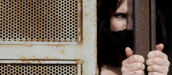 El tráfico de personas mueve en España cinco millones de euros al día - Sputnik Mundo