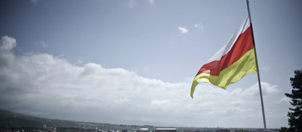 Rusia otorgará ayuda financiera a Osetia del Sur pese a dificultades económicas - Sputnik Mundo