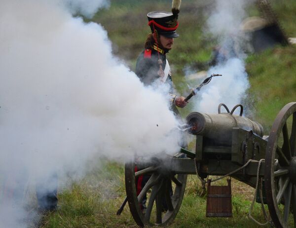 Reconstrucción de la Batalla de Borodinó Reconstrucción de la Batalla de Borodinó - Sputnik Mundo