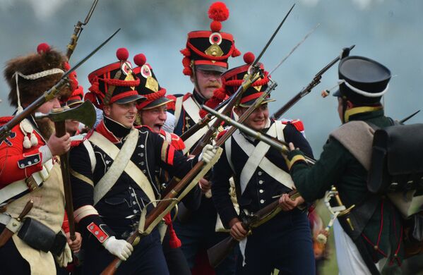 Reconstrucción de la Batalla de Borodinó Reconstrucción de la Batalla de Borodinó - Sputnik Mundo