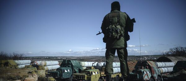Soldado ruso en Crimea - Sputnik Mundo
