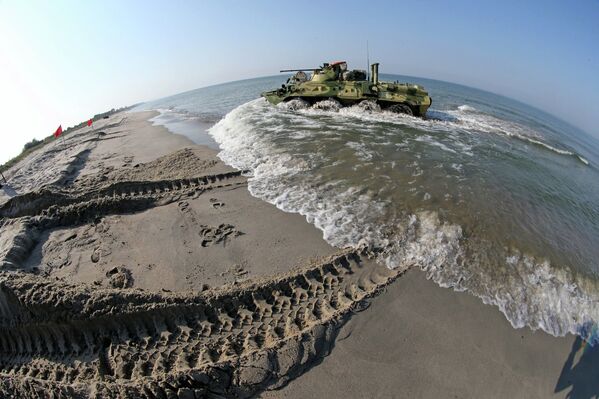 Pruebas del nuevo aerodeslizador de asalto anfibio - Sputnik Mundo