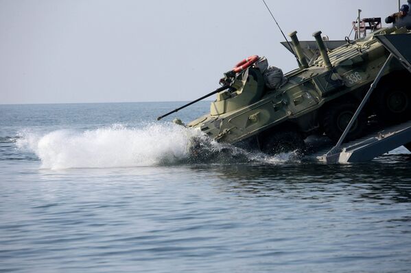 Pruebas del nuevo aerodeslizador de asalto anfibio - Sputnik Mundo
