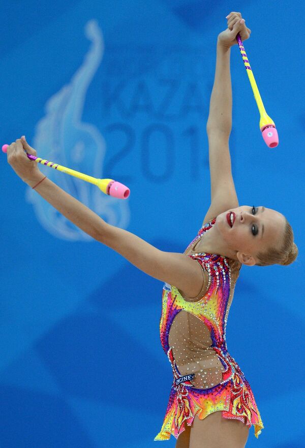 Rusas Mamun y Kudryavtseva, oro compartido de pelota en el Mundial de Gimnasia - Sputnik Mundo
