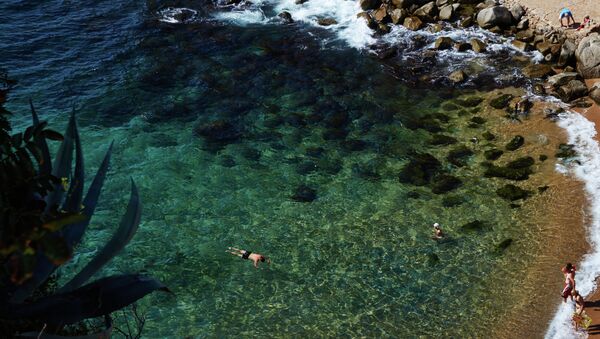 Playa en Tossa de Mar - Sputnik Mundo