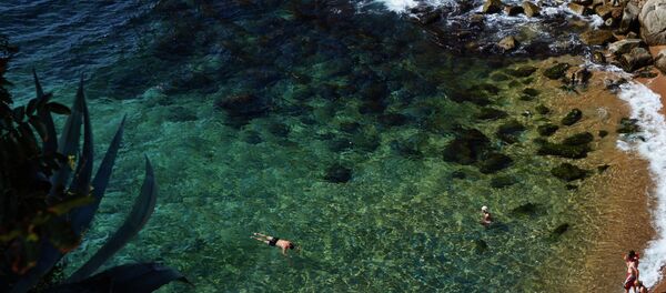 Playa en Tossa de Mar - Sputnik Mundo