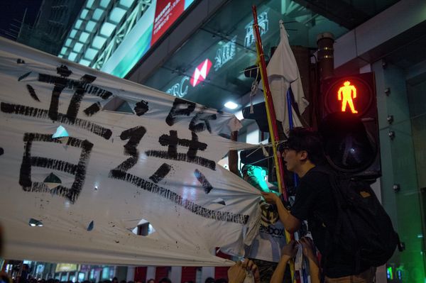 Hong Kong tras una semana de protestas Hong Kong tras una semana de protestas - Sputnik Mundo