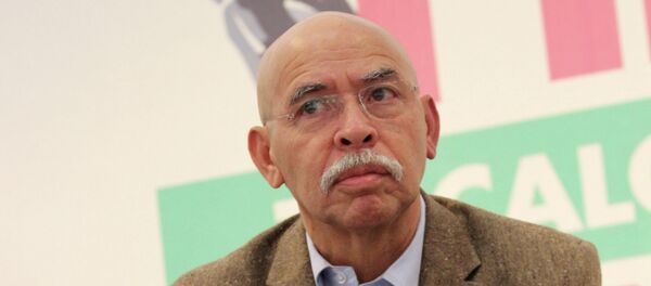 Мексиканский журналист, специалист по наркотрафику и писатель Хосе Ревелес - Sputnik Mundo