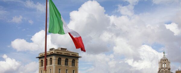 Флаг Италии - Sputnik Mundo