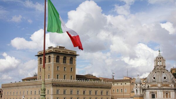 Bandera de Italia - Sputnik Mundo