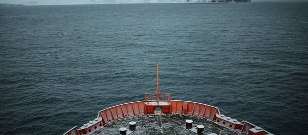 Rusia compezará en 2015 la construcción de un rompehielos para su Armada - Sputnik Mundo