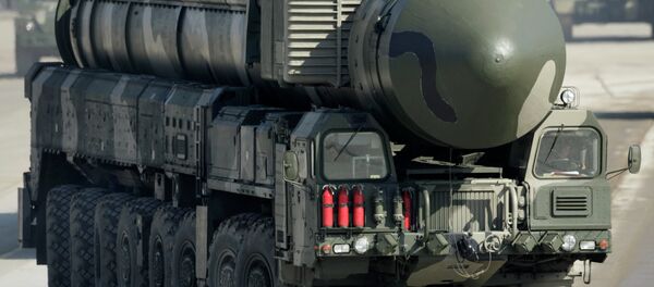 Misil balístico Topol-M - Sputnik Mundo