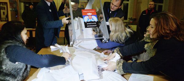Elecciones en la autoproclamada república de Donetsk (archivo) - Sputnik Mundo