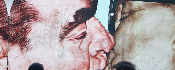 Festejos por los 25 años de la caída del Muro de Berlín - Sputnik Mundo