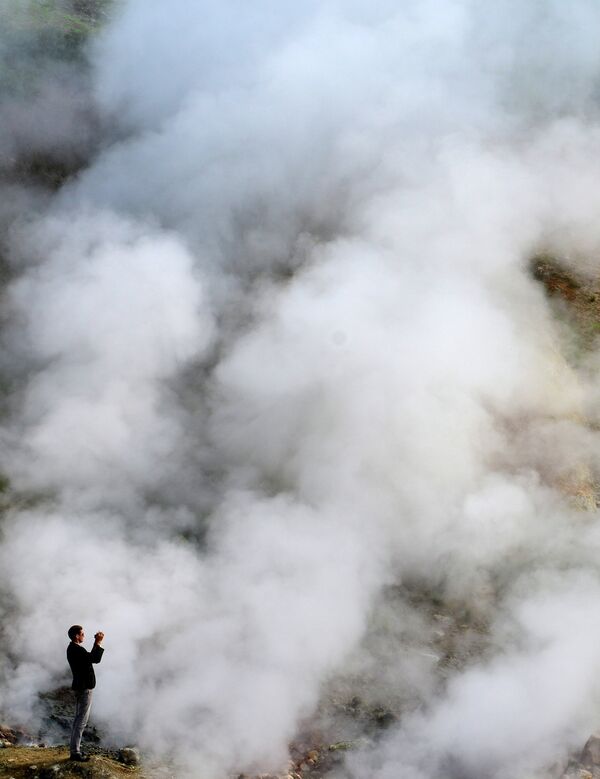 Valle de los géiseres de la Kamchatka Valle de los géiseres de la Kamchatka - Sputnik Mundo