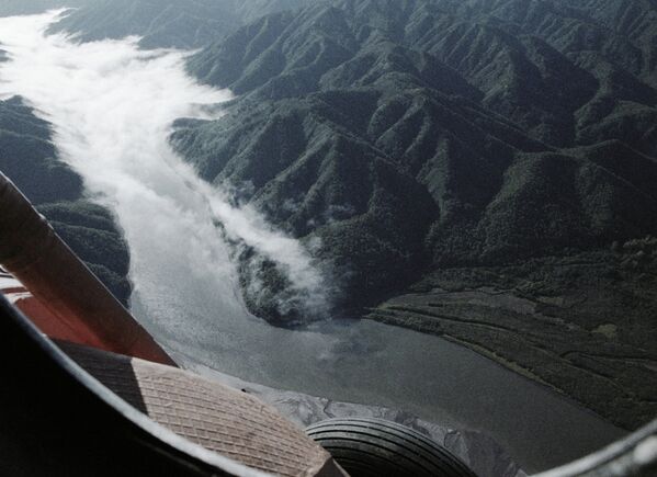 Valle de los géiseres de la Kamchatka Valle de los géiseres de la Kamchatka - Sputnik Mundo