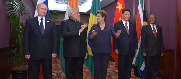 Líderes de los BRICS, Vladímir Putin, Narendra Modi, Dilma Rousseff, Xi Jinping y Jacob Zuma (archivo) - Sputnik Mundo