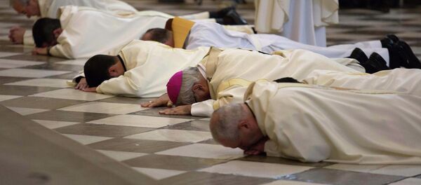 Javier Martínez, Arzobispo de Granada, pide perdón por los abusos sexuales en Granada - Sputnik Mundo