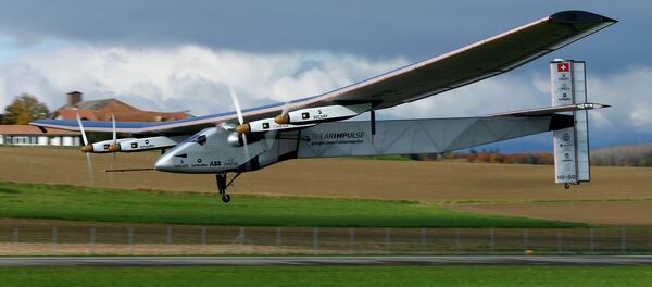 El avión Solar Impulse 2 aterriza en la India - Sputnik Mundo