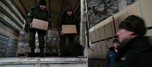 Rusia ha enviado ya más de 14.000 toneladas de ayuda humanitaria a Donbás - Sputnik Mundo