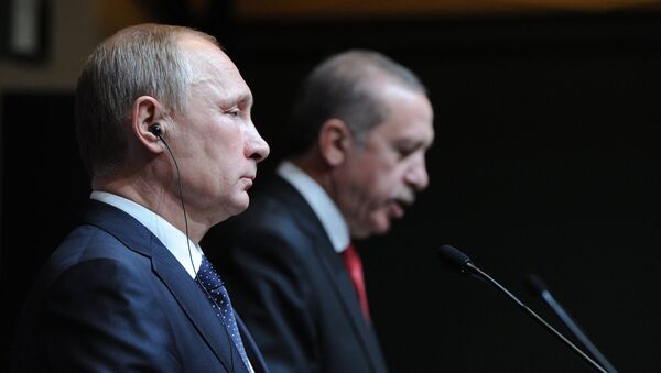 Presidente de Rusia, Vladímir Putin y presidente de Turquía, Recep Tayyip Erdogan (Archivo) - Sputnik Mundo