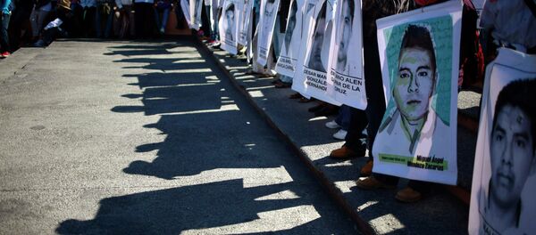 Imágenes de los desaparecidos de Ayotzinapa (archivo) - Sputnik Mundo