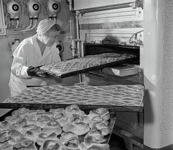 Lenin, el rompehielos atómico que conquistó el Ártico - Sputnik Mundo