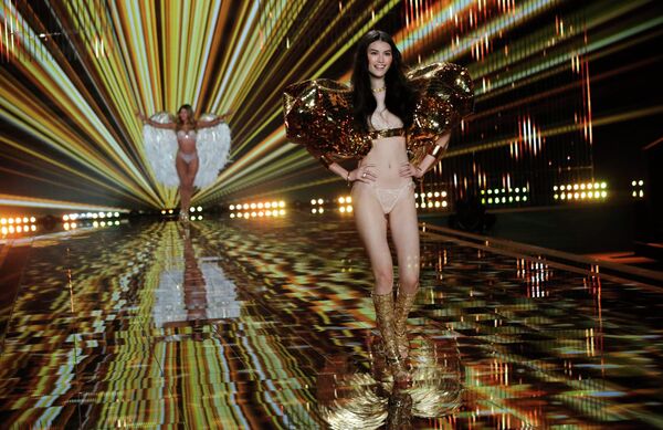 Ángeles y doncellas de ensueño: Los Secretos de Victoria 2014 - Sputnik Mundo