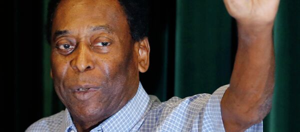 Pelé sale del hospital tras 15 días de ingreso - Sputnik Mundo